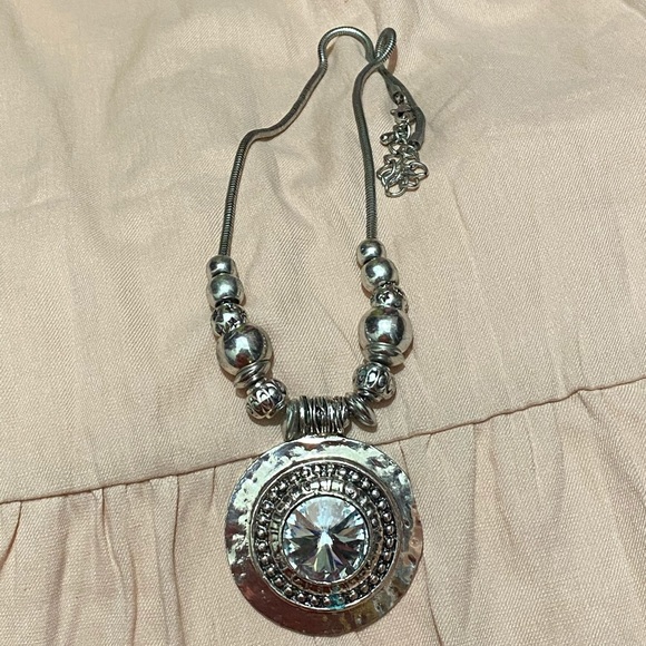 Big n heavy hammered beautiful Necklace - Picture 3 of 4